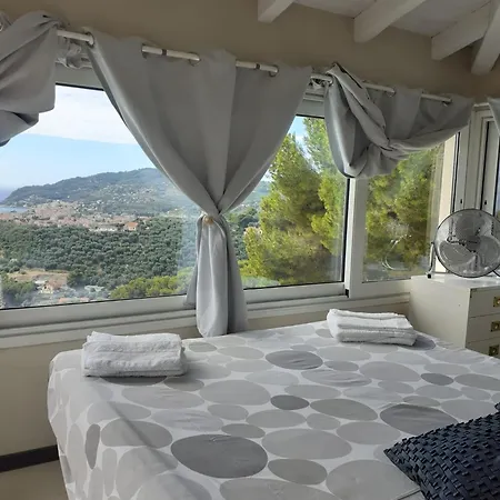 Fabulous Italian With Panoramic Sea View *