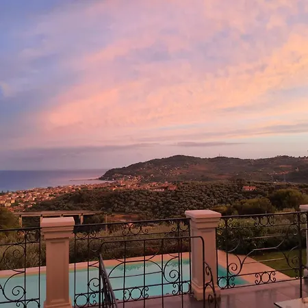Fabulous Italian With Panoramic Sea View Diano San Pietro