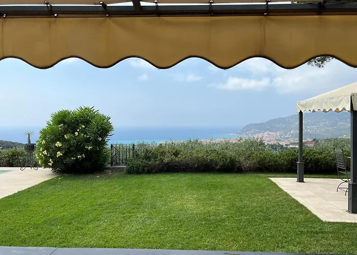 Fabulous Italian With Panoramic Sea View Villa